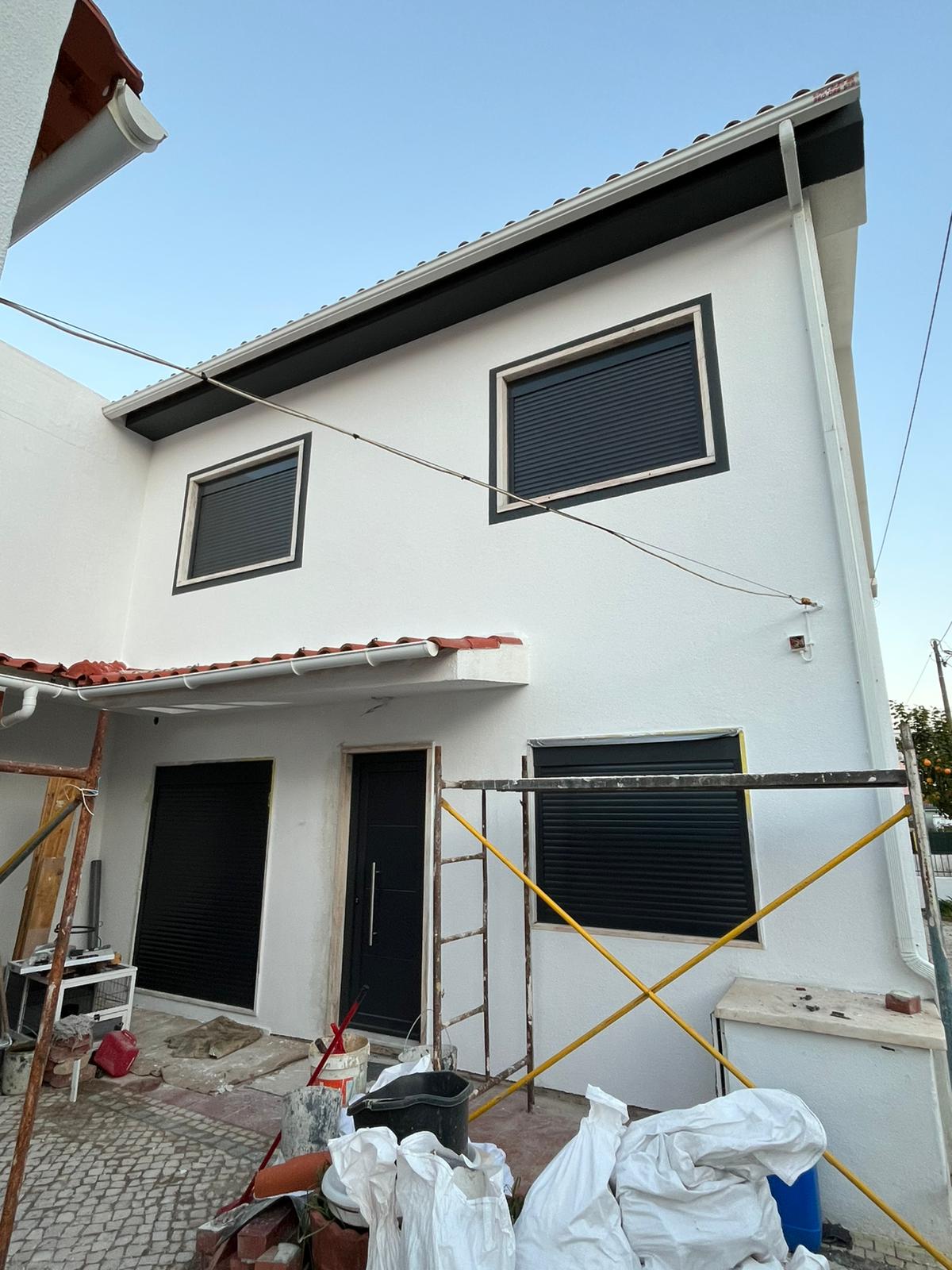 Moradia durante trabalhos de renovação exterior